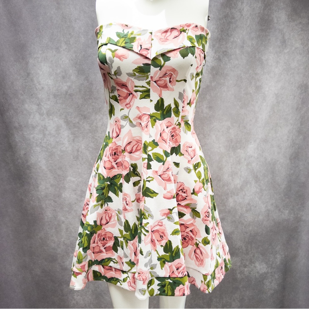 Betsey Johnson‎ floral strapless fit and flare dress, pink rose floral, Size S